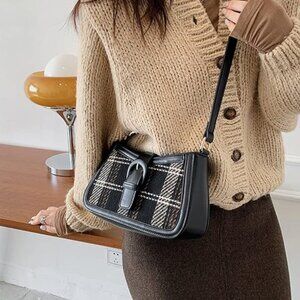 Neiman Marcus Houndstooth Fall Color Black Plaid Striped Handbag